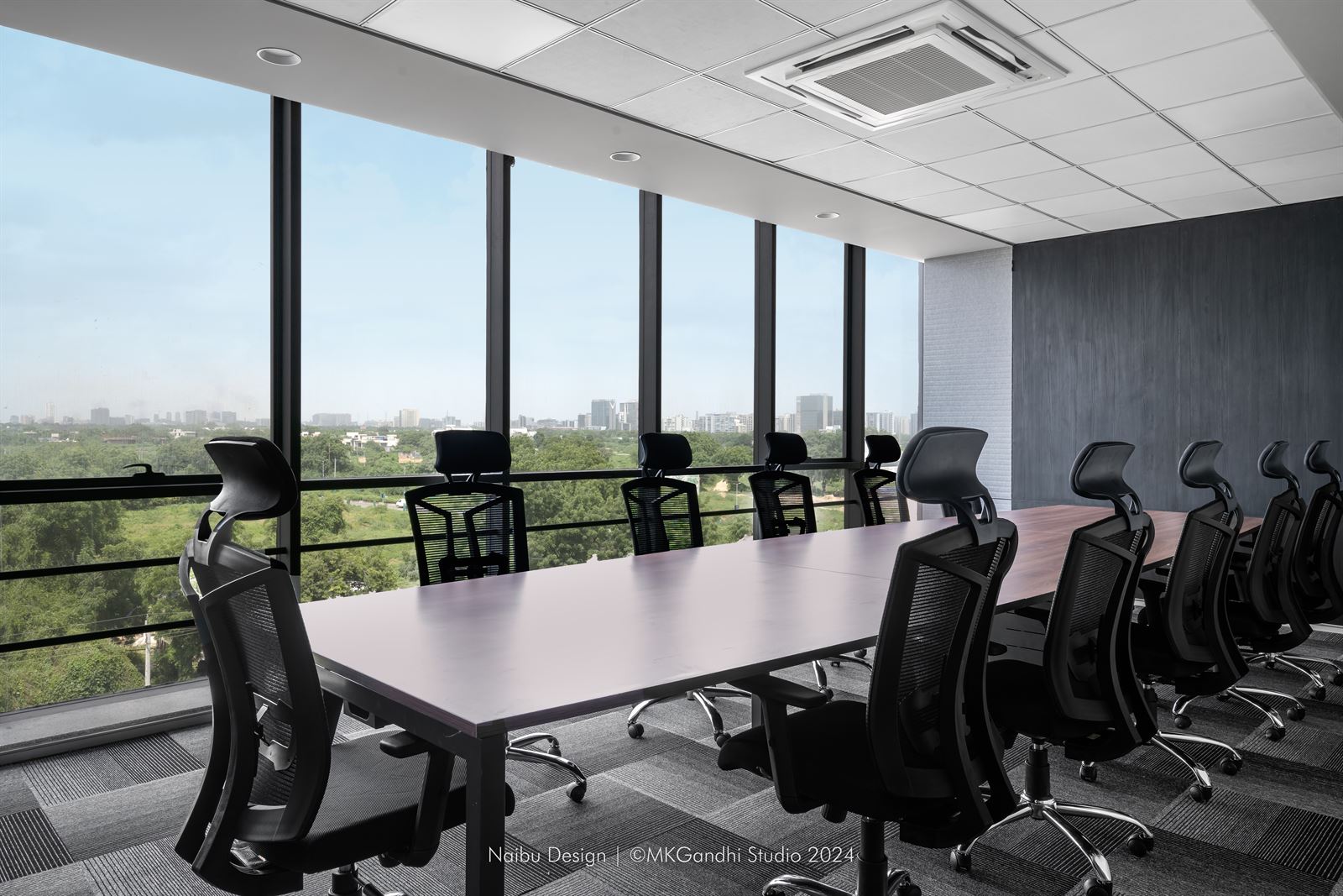 Aurelien I office interior 3