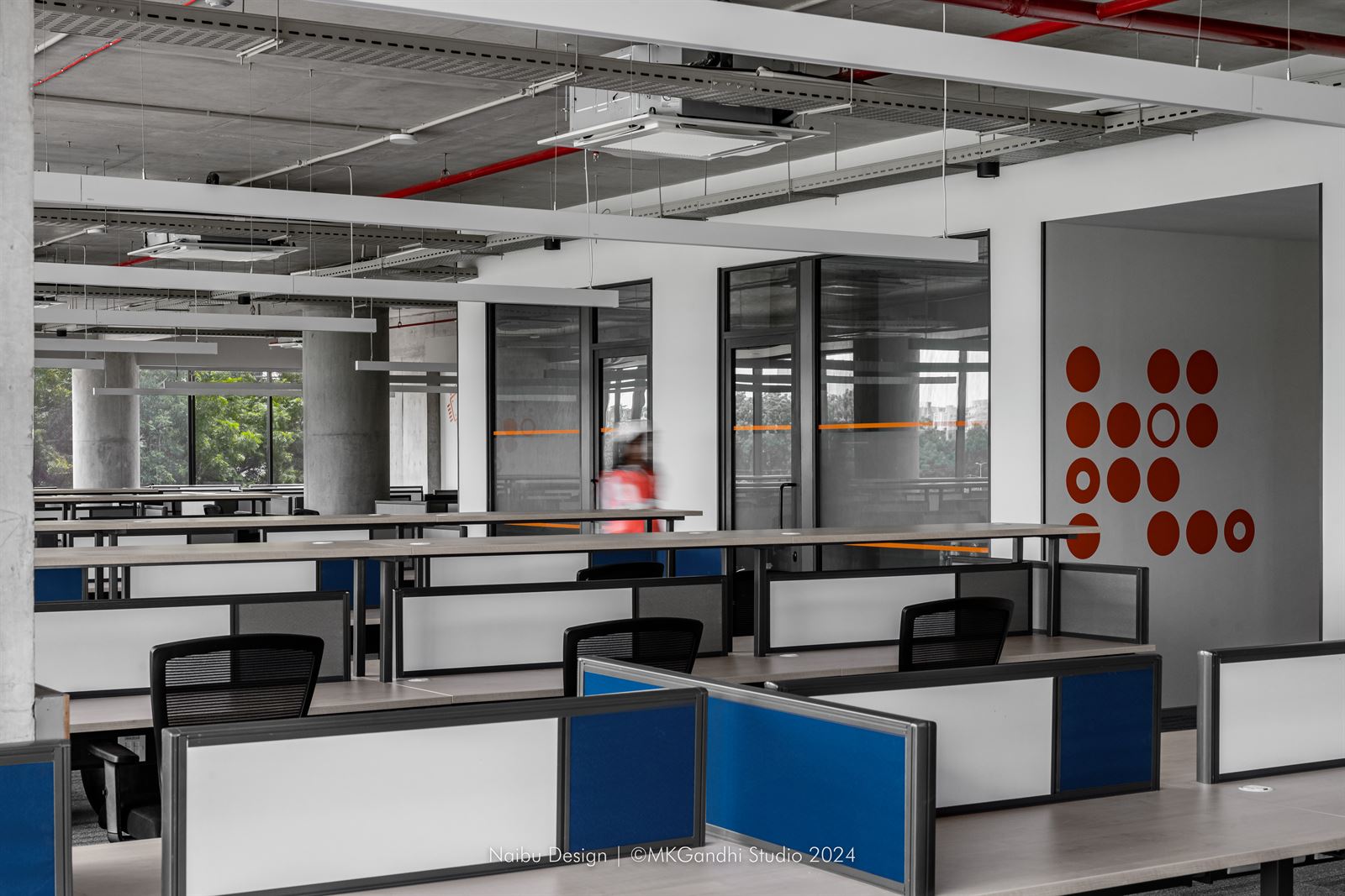 Aurelien I office interior 14
